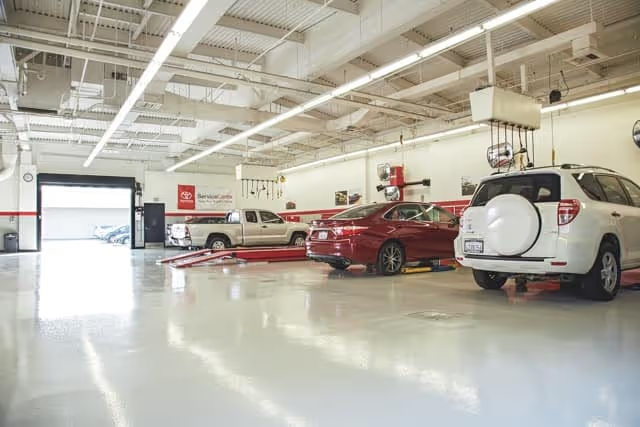marietta-toyota-service-bay
